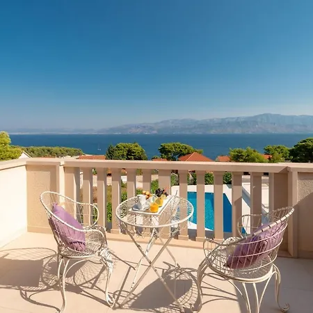 Sleeps 8 Pool Air Con Wifi Villa *